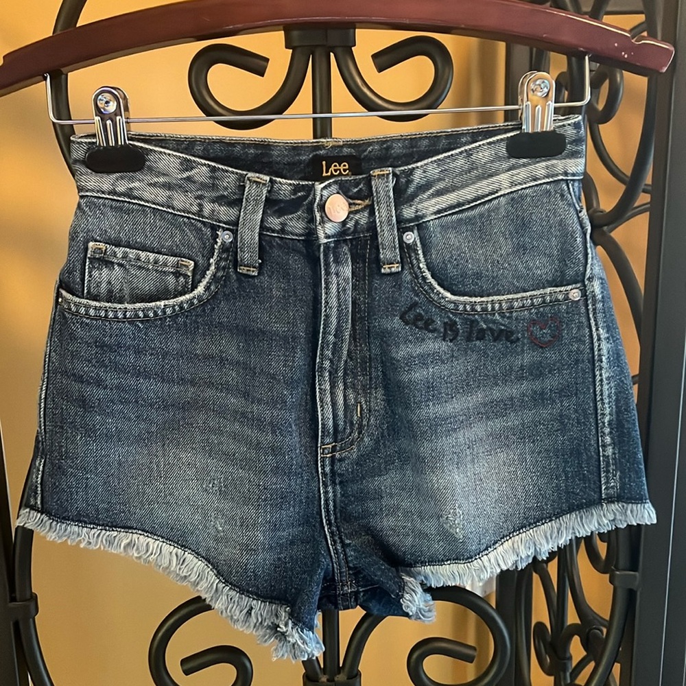 LEE Lee Is Love Jean Shorts - Picture 3 of 9